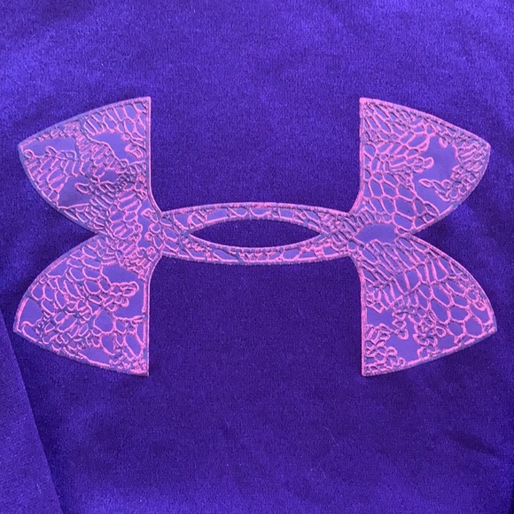 Medium Under Armour semi fitted purple hoodie - Picture 2 of 4